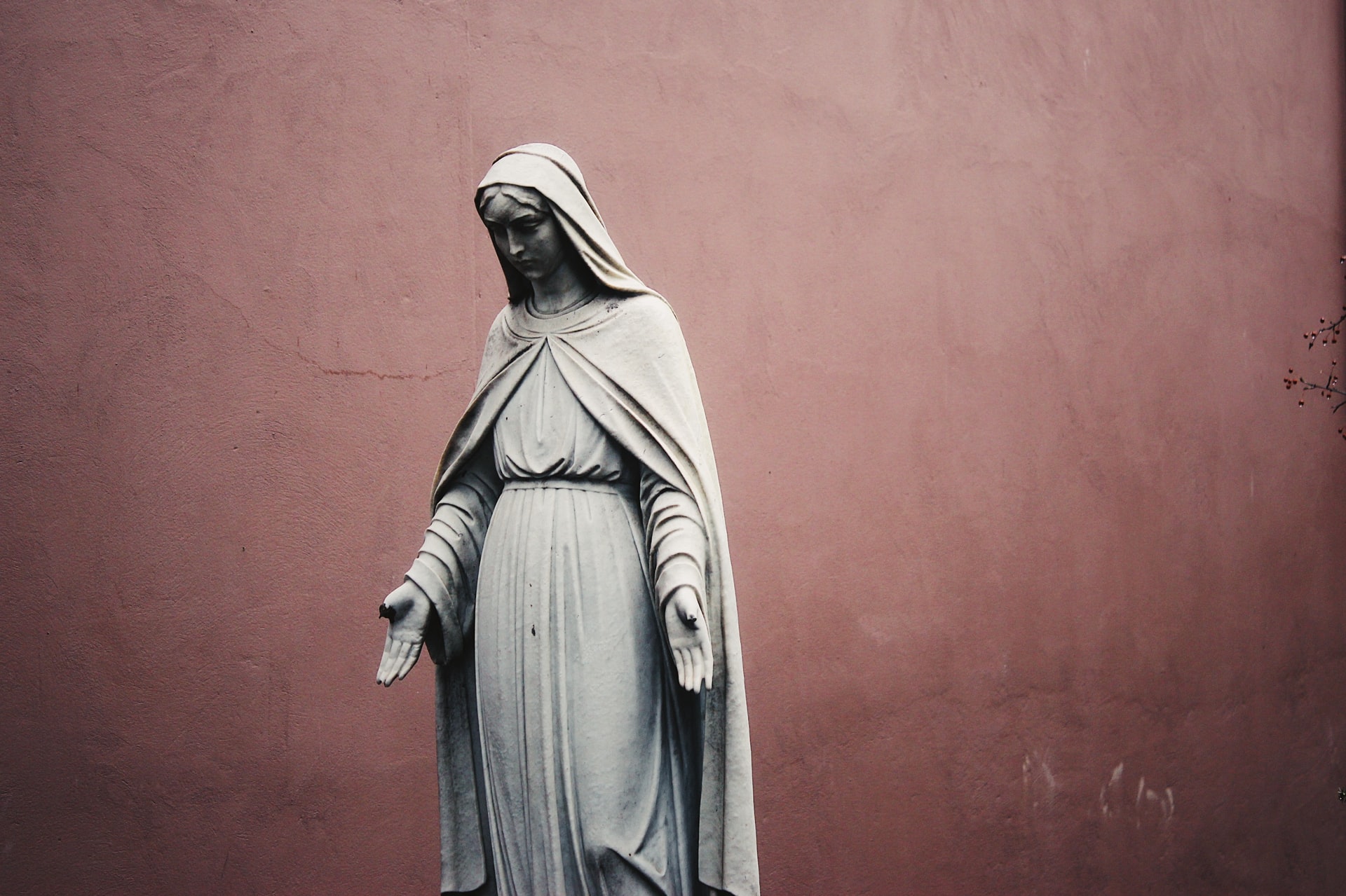 Giải Mã Giấc Mơ Thấy Đức Mẹ Maria? Đánh Số Gì Khi Mơ Thấy Đức Mẹ Maria?